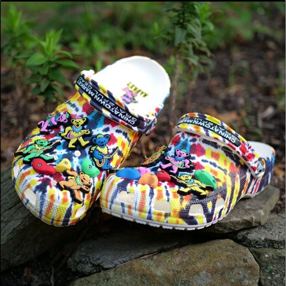 Chinatown Market x Crocs 8 Women’s/ 6 Men’s